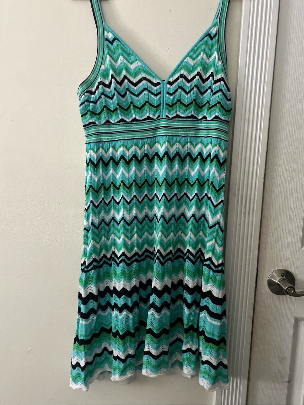 Green Chevron Knit V-Neck Dress Missoni Zigzag knit Lined Striped Blue 7th Ave
